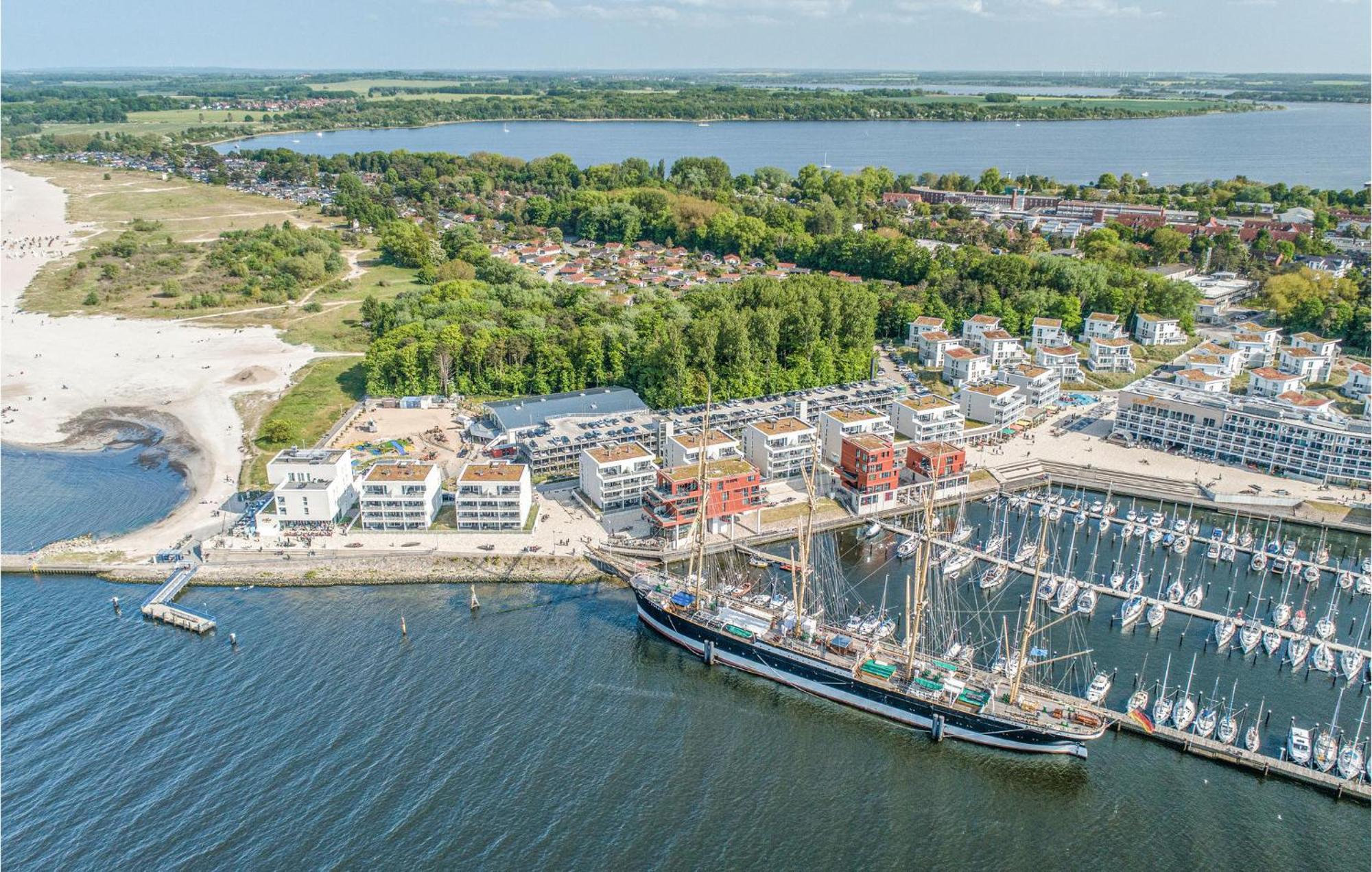 Lovely Apartment In Luebeck Travemuende With Wifi Exterior foto